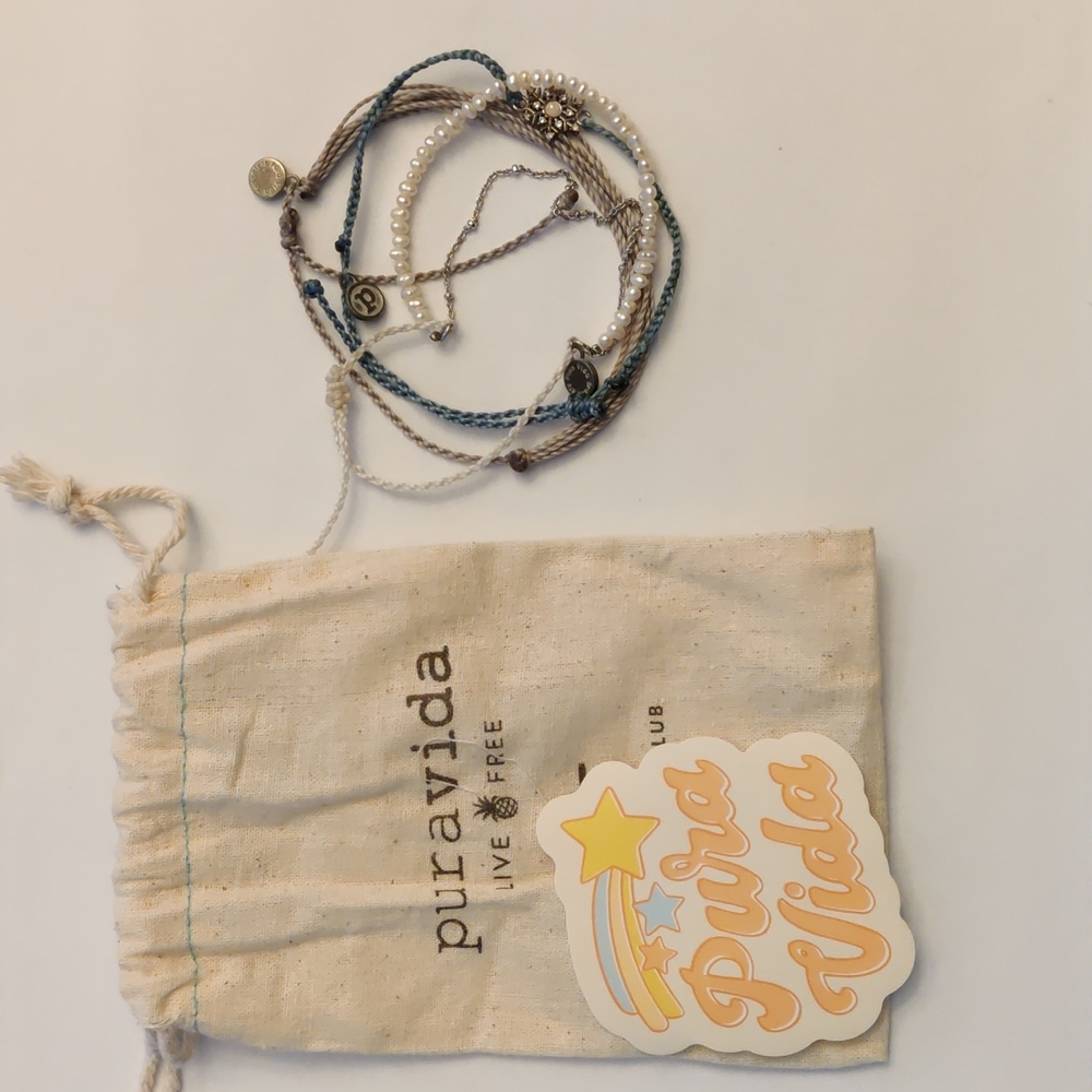 December 2020 Icicle Pura Vida Bracelets